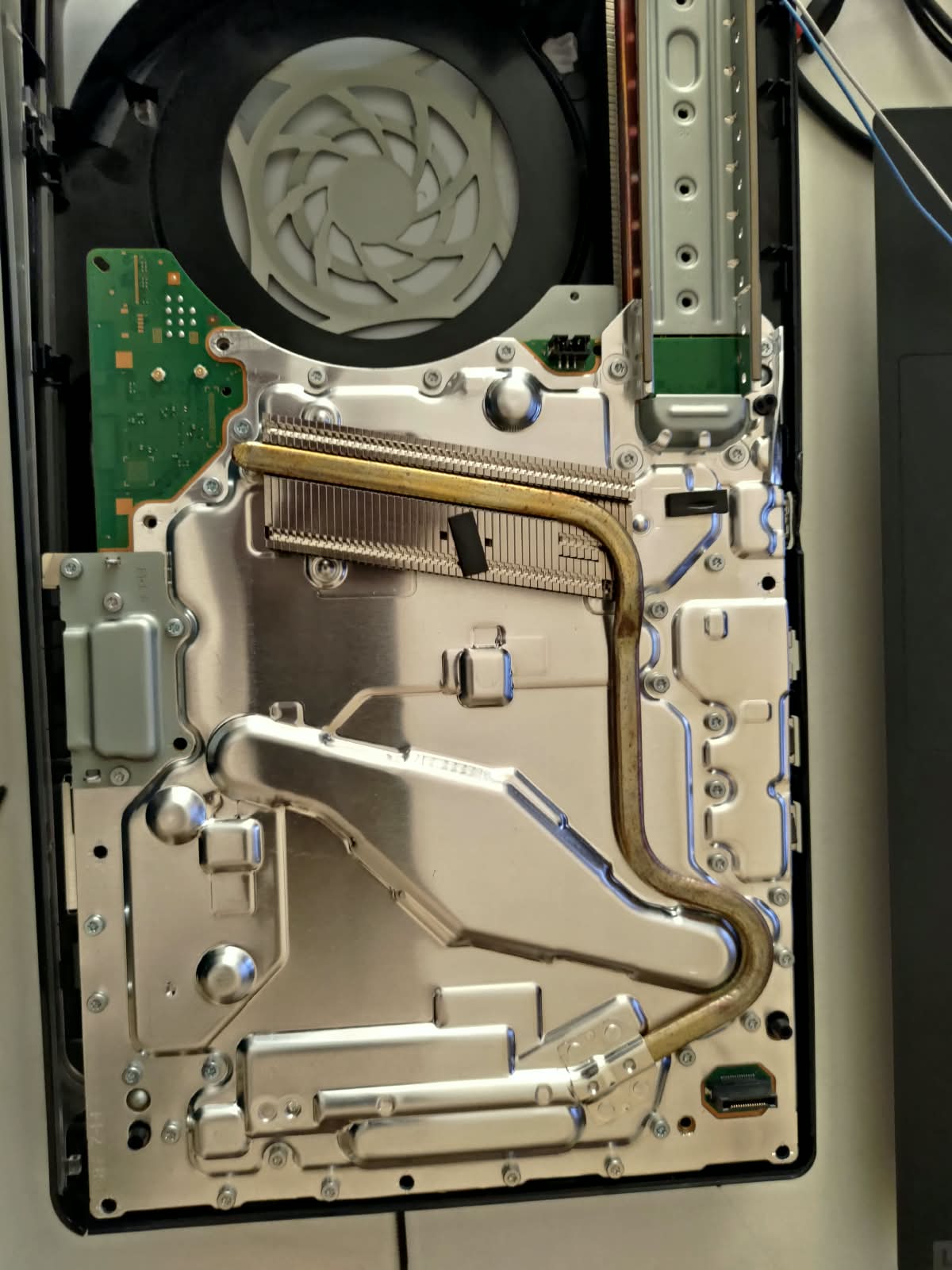 PS5 Slim being reassembled after service