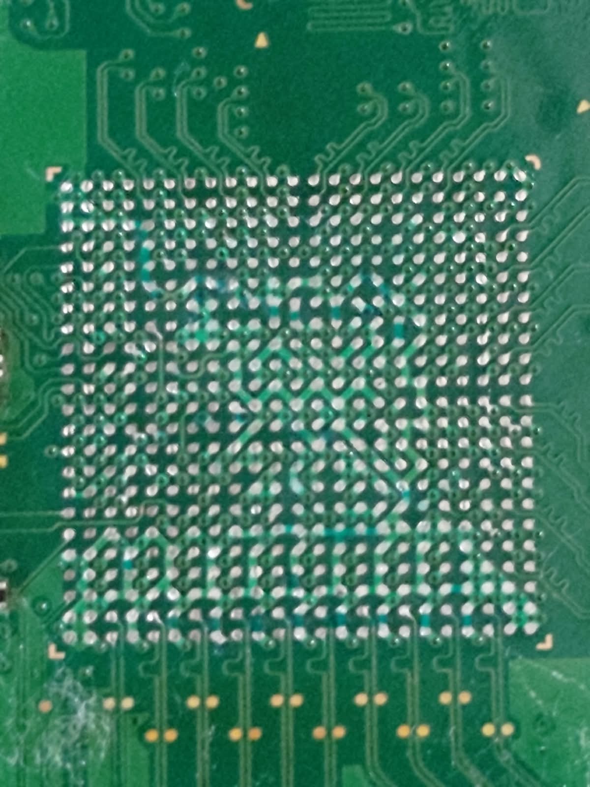 PS5 SSD controller pads cleaned on the board