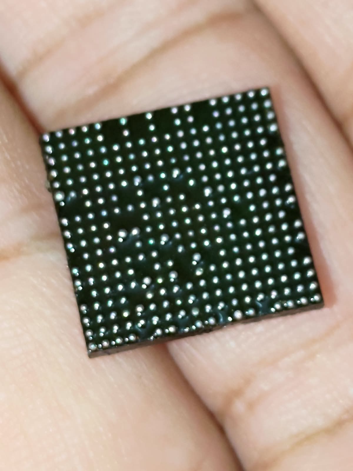 Faulty PS5 southbridge chip after extraction from the motherboard